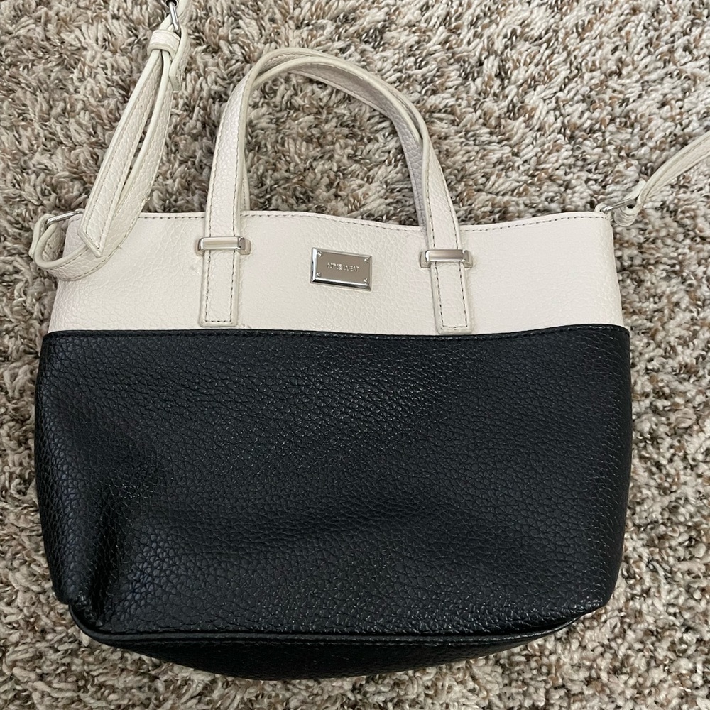 Nine West purse
